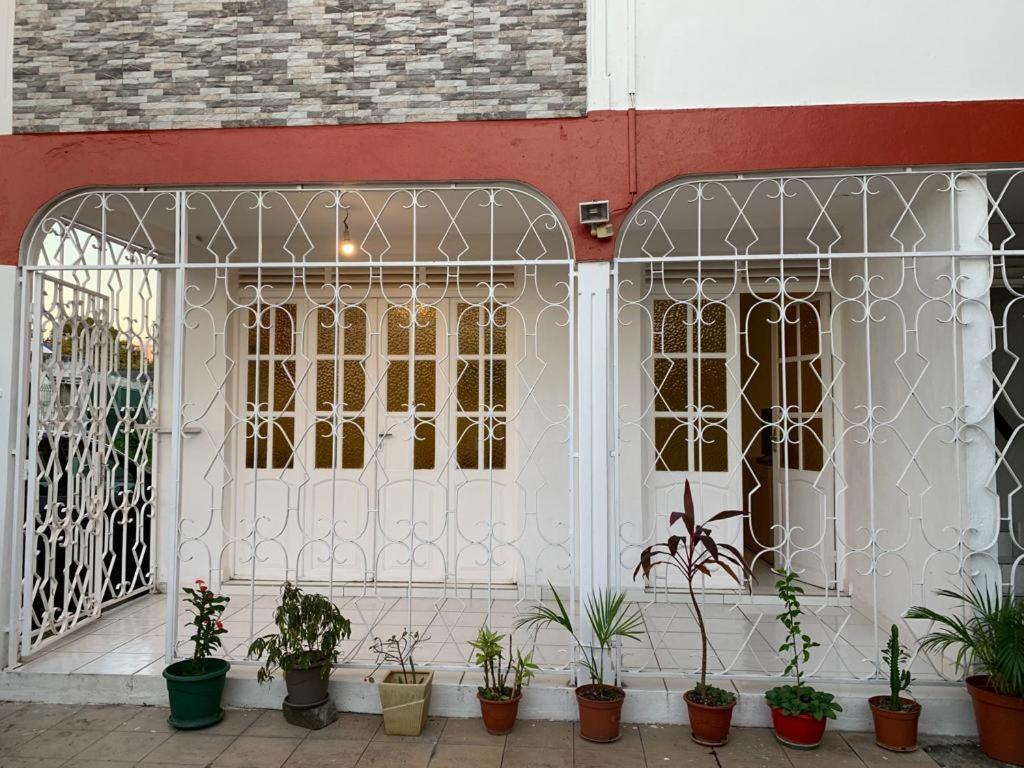 Apartament Chez Marc Les Abymes Zewnętrze zdjęcie